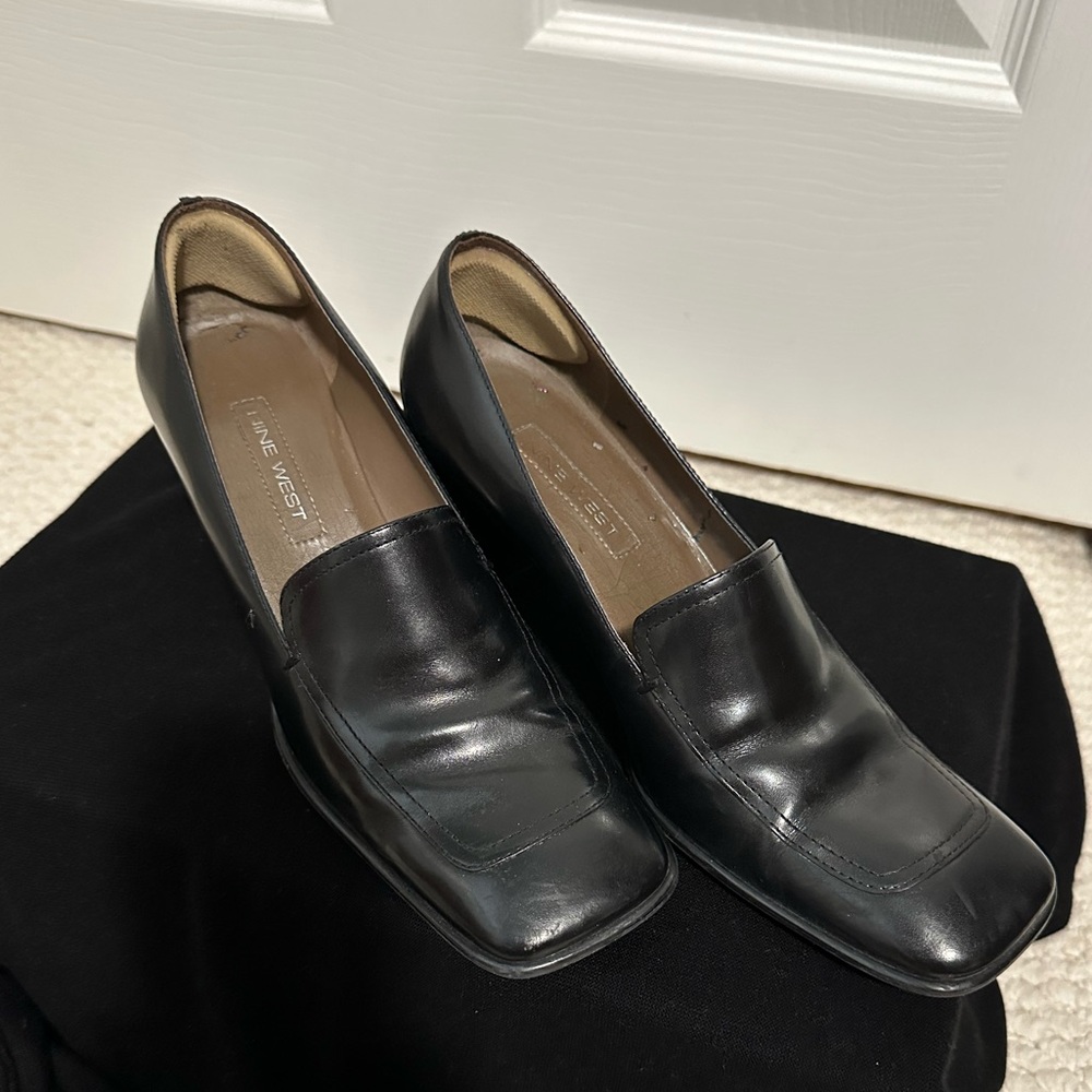 Cute, comfy square toe heels. Like new!